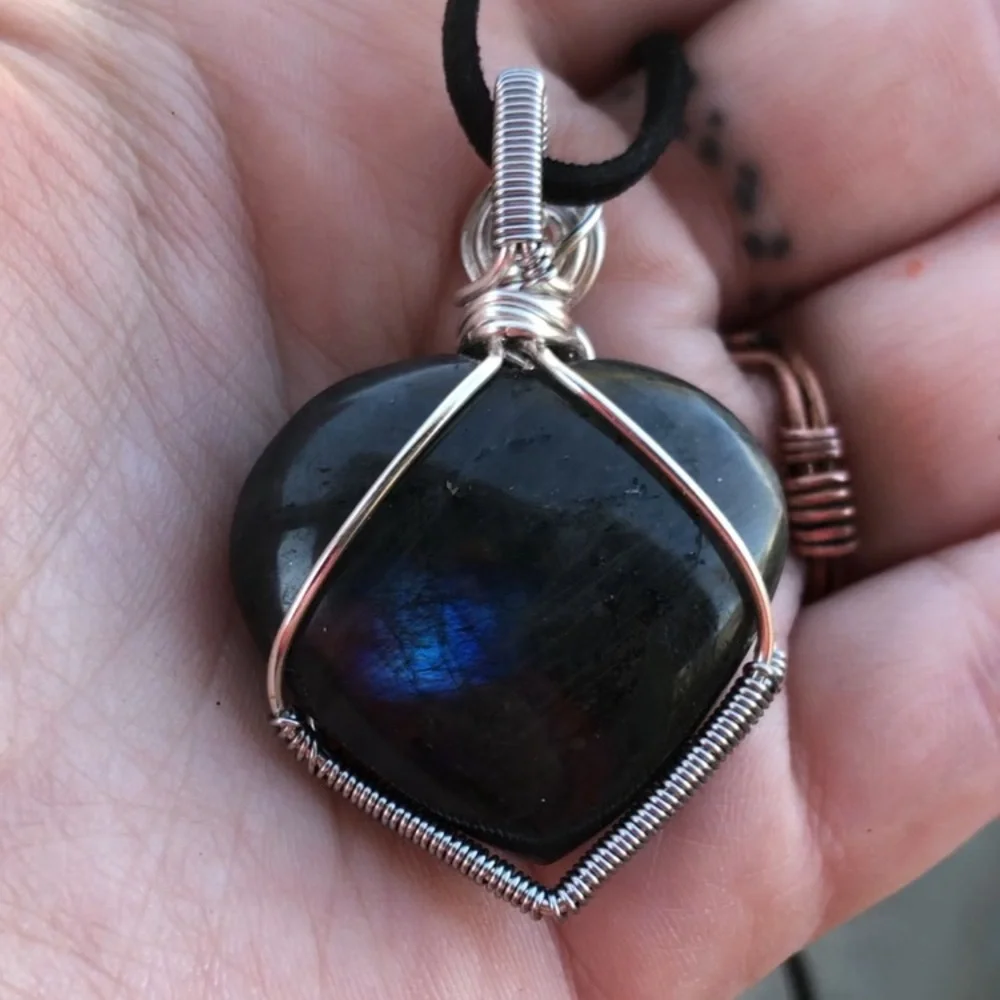 Wire Wrapped Flash Labradorite Heart Pendant Necklace - Picture 6 of 12